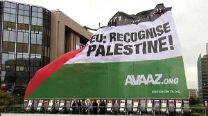 Palestinians unfurl giant flag in Brussels