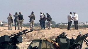 Libysche Aufständische rennen weiter gegen Gaddafi-Hochburgen an