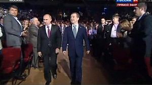 Vladimir Poutine candidat à la présidentielle de 2012 pour le parti Russie Unie
