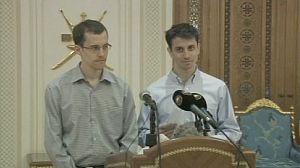 Les deux randonneurs emprisonnés en Iran rentrent chez eux