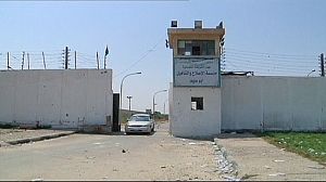 Fight intensifies in Gaddafi’s home town