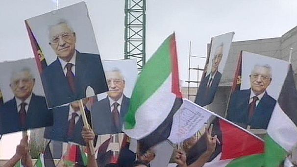 Mideast: Abbas cheered by Palestinians