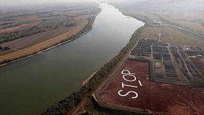 Activists call time on Hungary toxic dump Activists call time on Hungary toxic dump