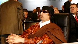 Gaddafi calls on Libyans to take to the streets