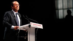 Hollande officially named as presidential candidate in France