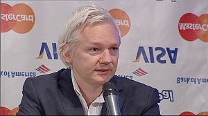 WikiLeaks stops works as financial blockade bites