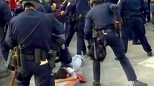 Oakland police attacked for camp clearance