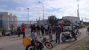Tunisia protest confines Italy oil workers