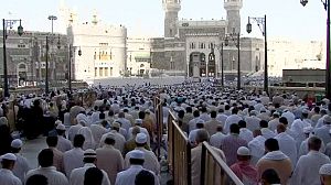 Pilgrims flock to Mecca for Hajj
