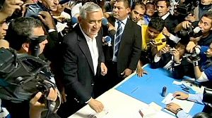Guatemala : un ancien général élu président