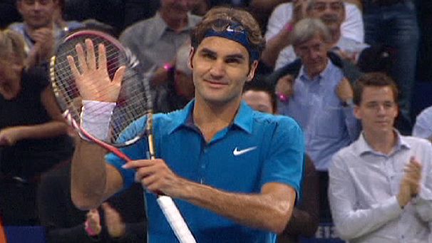 Federer wins Swiss Indoors title