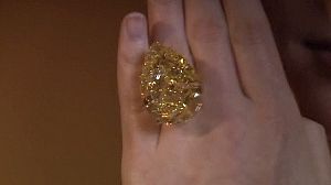Le plus gros des diamants jaunes aux enchères