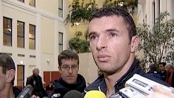 Gary Speed found dead