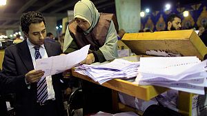 Egypte: les Frères musulmans seraient en passe de gagner les élections