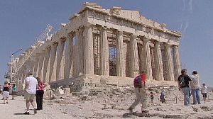 La Grèce veut maintenir à flot ses sites touristiques