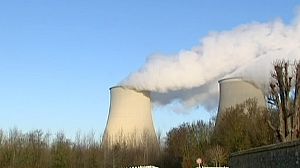 Greenpeace breaks into French nuclear sites