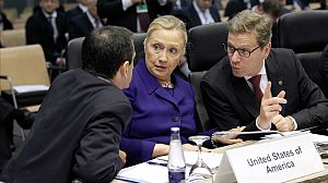 Des législatives russes troubles, selon Clinton