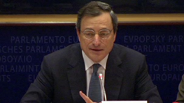 Draghi speaks up for the euro – but not in German