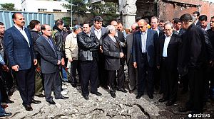 Arab League observers in Syria for key visit