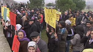 Kurds clash with Turkish police