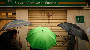 Spain jobless reaches record high since crisis began