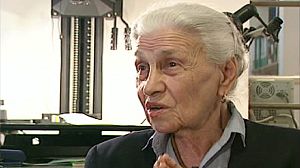 Photographer Eva Arnold dies