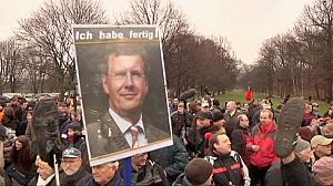 Le président allemand conspué devant sa résidence officielle