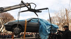 Iranian scientist dies in Tehran car bombing