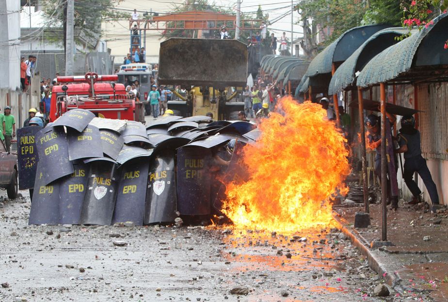 Filipinos protestieren gegen Slum-Räumung Filipinos protestieren gegen Slum-Räumung