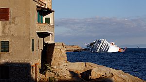 Five more dead bodies found in the Costa cruise liner