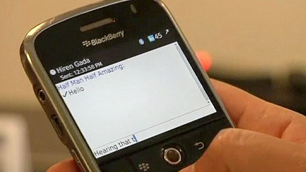 BlackBerry’s bosses step aside