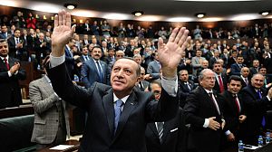 Génocide arménien: Erdogan dénonce une loi “discriminatoire et raciste”