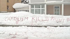 Occupy protesters dig-in at Davos