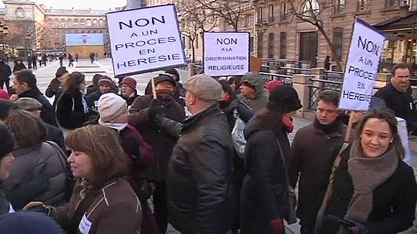 Сайентологи поплатились за витамины