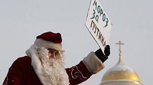 Poutine démontre sa popularité avec une grande manifestation de soutien