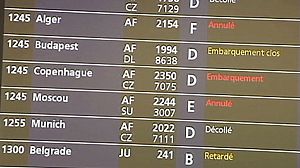 Le transport a�rien fran�ais en gr�ve, pour prot�ger le droit de gr�ve
