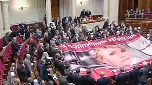 Ucraina: protesta dei “filo-Tymoshenko” in Parlamento
