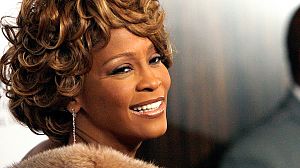 Whitney Houston morre aos 48 anos