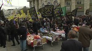 Palestinians protests back hunger striker