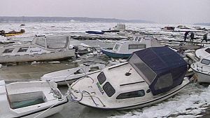 Breakaway ice sinks boats in Serbia