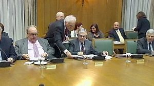 “Hört bitte auf, das griechische Volk zu demütigen”
