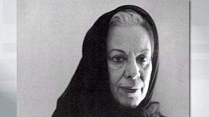 Iran: Groundbreaking woman novelist dies