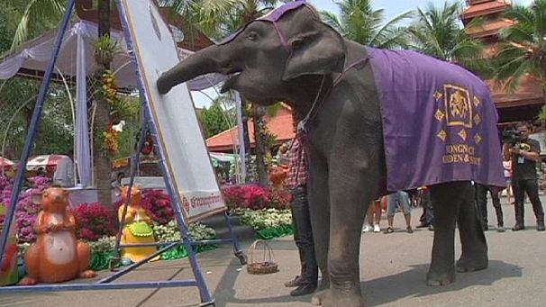 Tailândia comemora Dia do Elefante