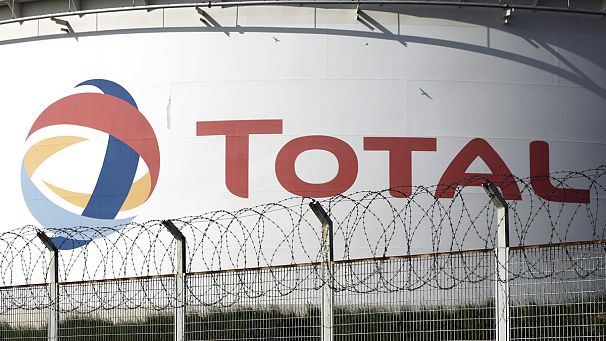 Qatar buys into Total