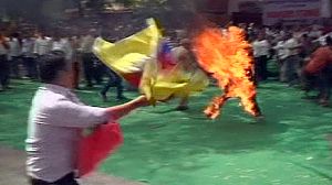 Tibetan exile dies after setting himself ablaze