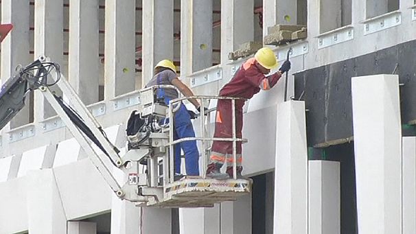 German jobless rate falls further