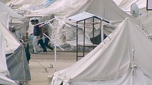 Renewed gunfire metres from Syrian refugee camps