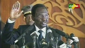 New Mali president talks tough with Tuareg rebels