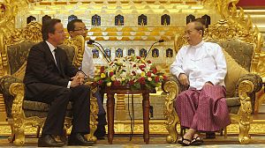 Cameron in Myanmar. Prima visita di un leader occidentale