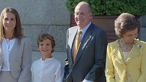 King of Spain under fire for elephant-hunting holiday
